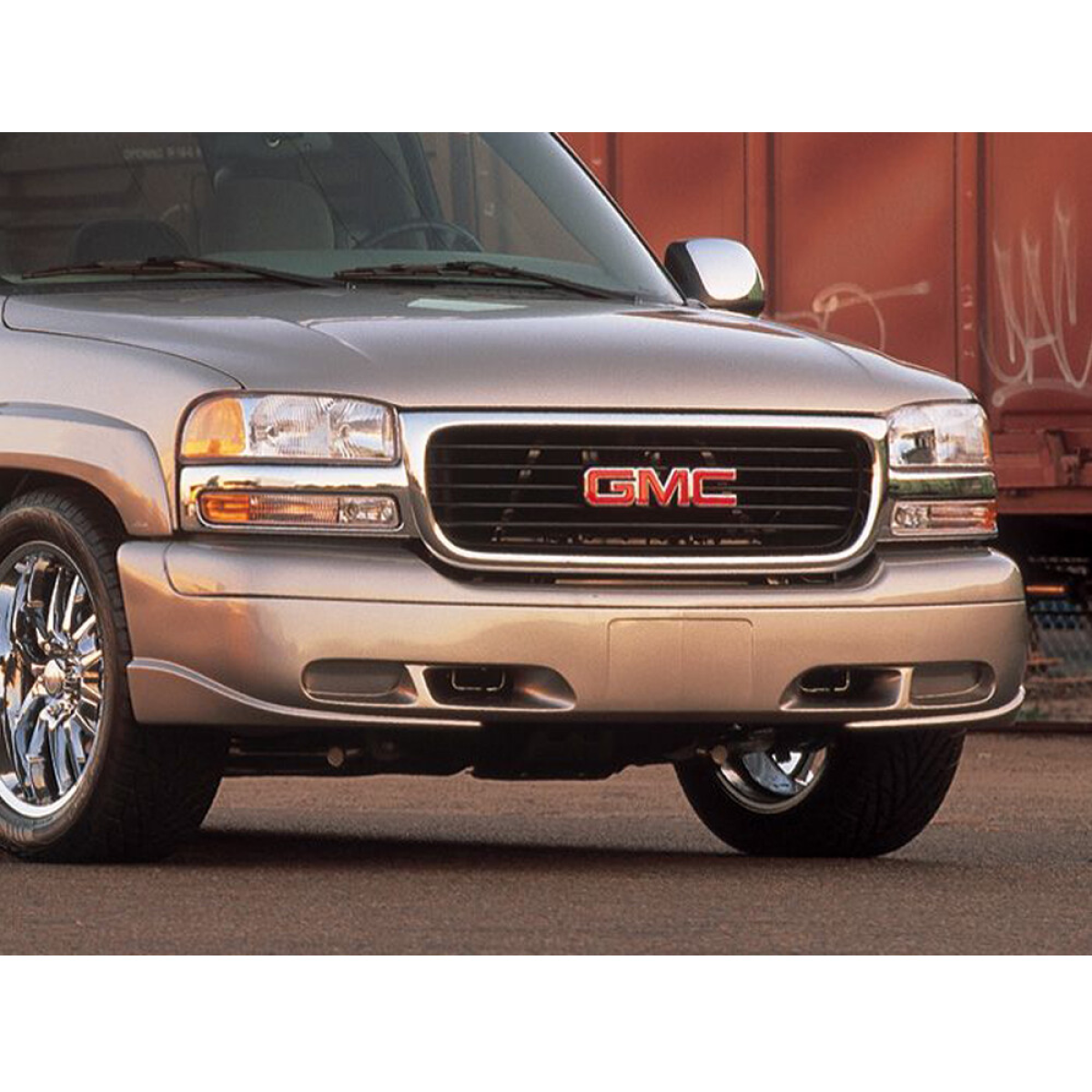 Modify your GMC Yukon 2000 with our Exterior/Front Bumpers - 