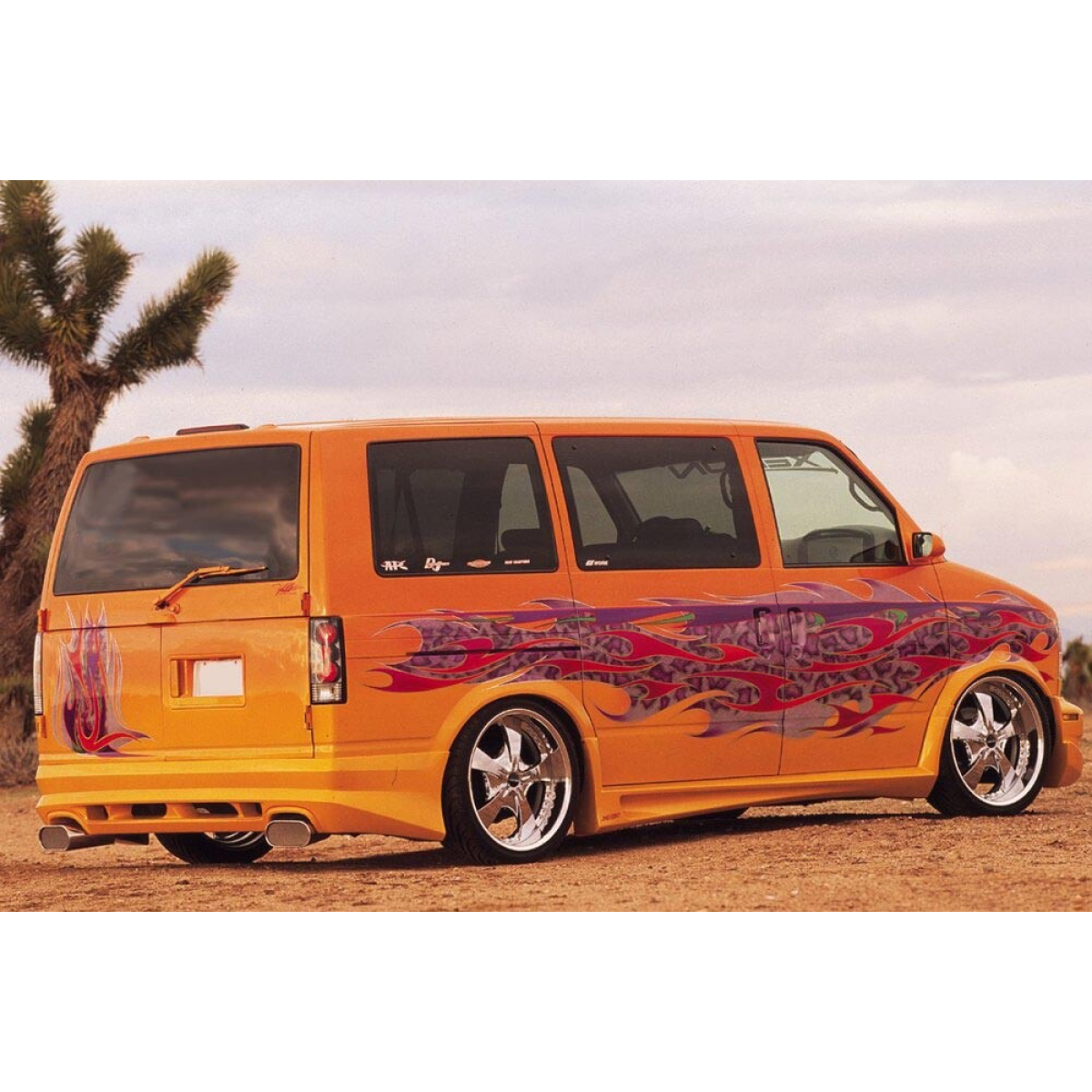 Modify your GMC Safari 1995 with our Exterior/Side Skirts -