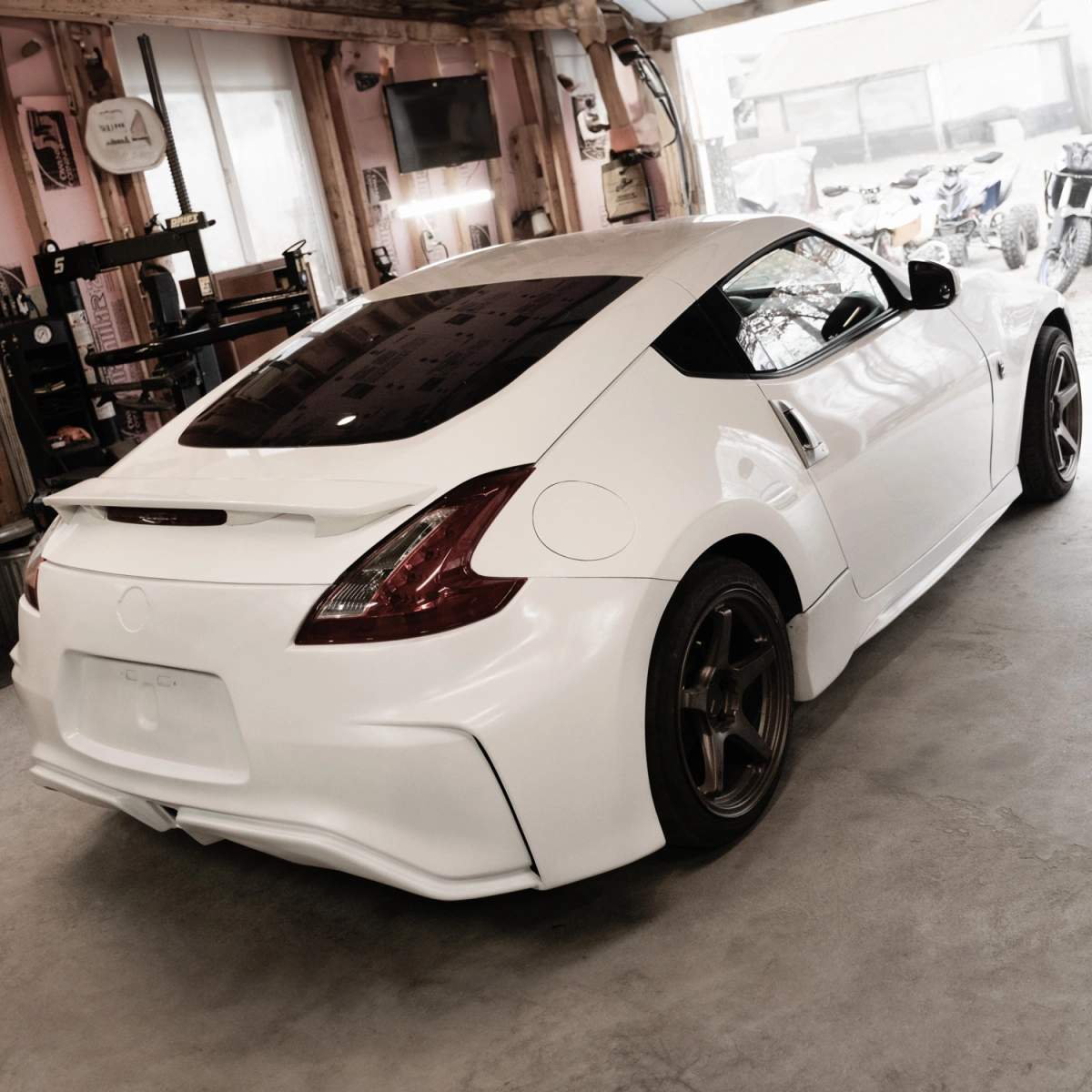 Modify your Nissan 370Z 2009 with our Exterior/Rear Bumpers - 1