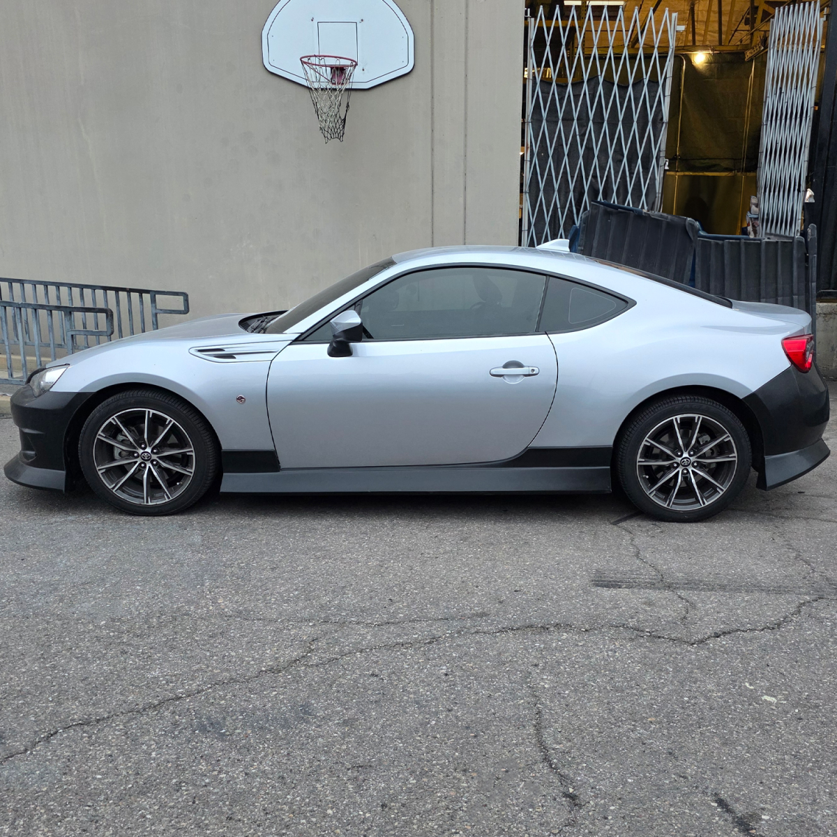 Modify your Toyota 86 2013 with our Exterior/Side Skirts - 
