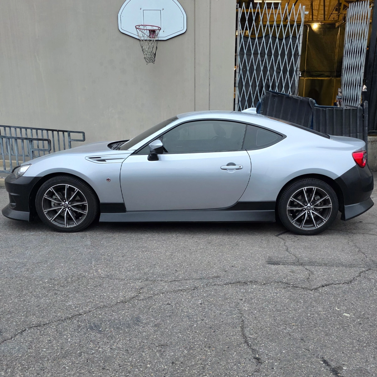 Modify your Toyota 86 2013 with our Exterior/Side Skirts - 1