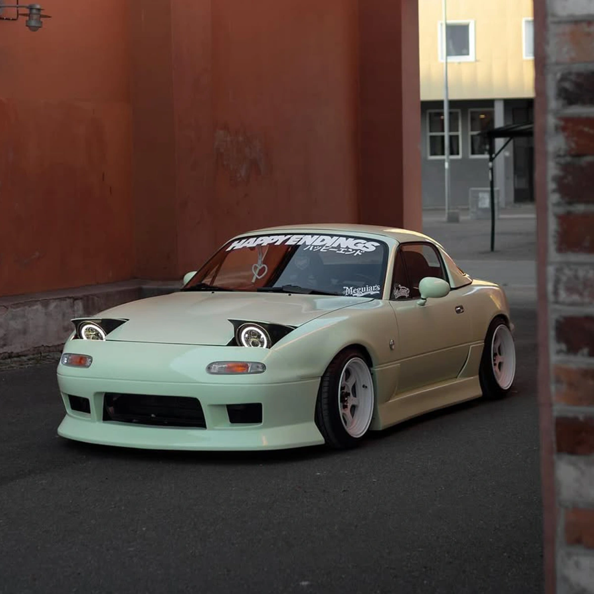 Modify your Mazda Miata 1990 with our Exterior/Complete Body Kits - 14