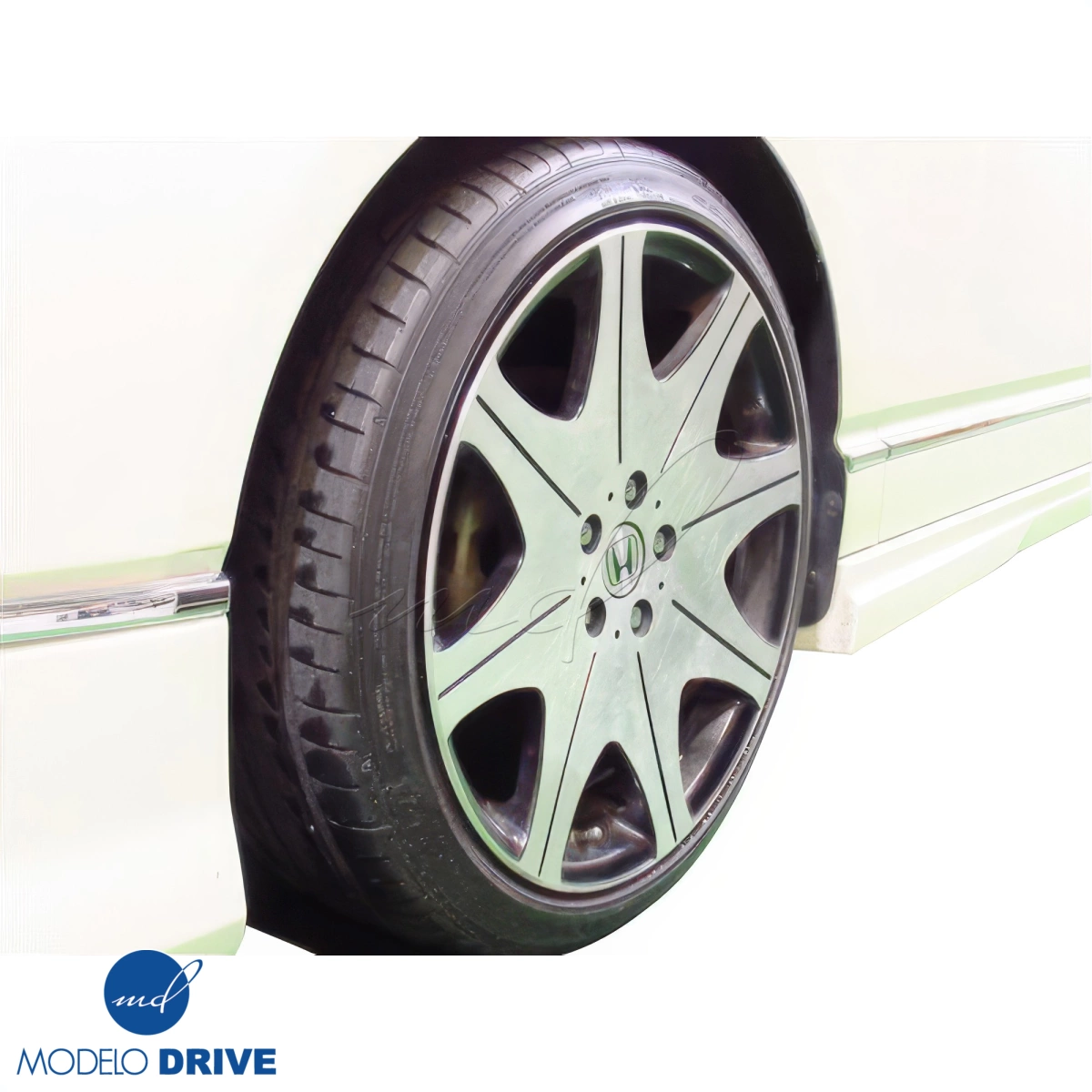 Modify your Honda Odyssey 2004 with our Exterior/Complete Body Kits - 3