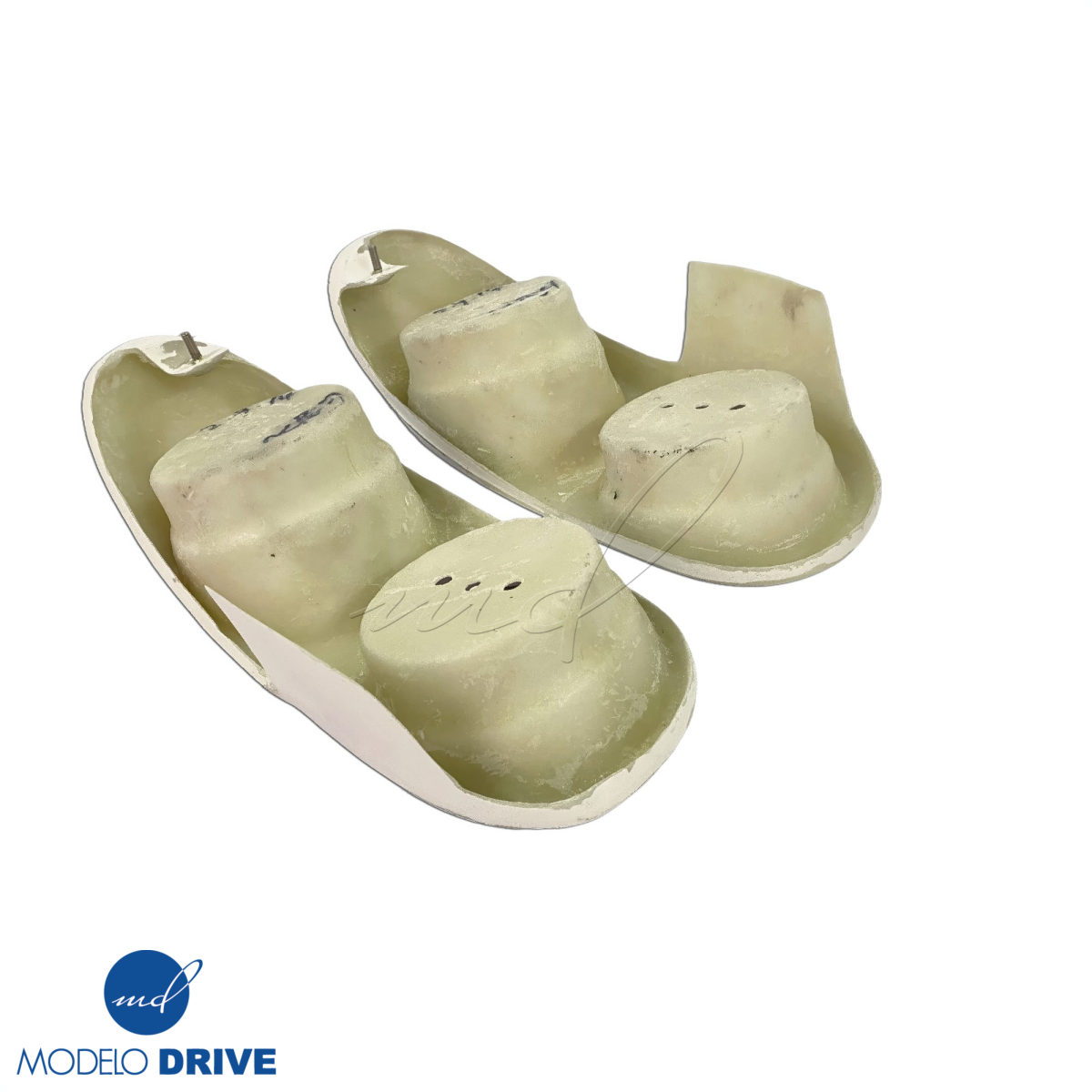 Modify your Mazda Miata 2006 with our Lighting/Tail Lights - 