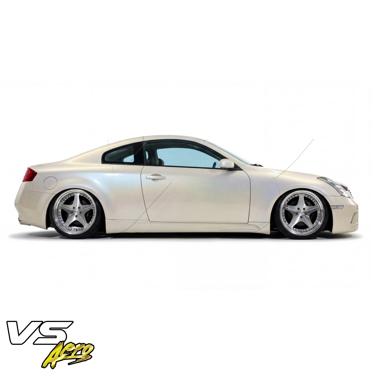 Modify your Infiniti G35 2003 with our Exterior/Side Skirts - 3