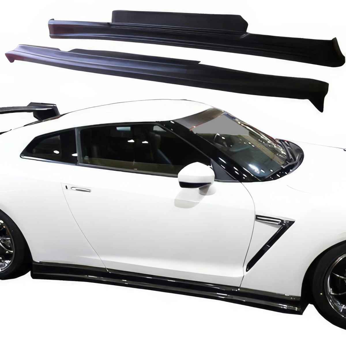 Modify your Nissan GT-R 2009 with our Exterior/Side Skirts - 1