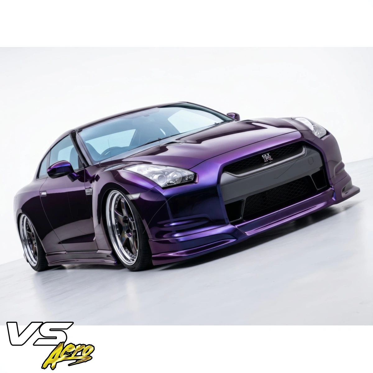 Modify your Nissan GT-R 2009 with our Exterior/Side Skirts - 19