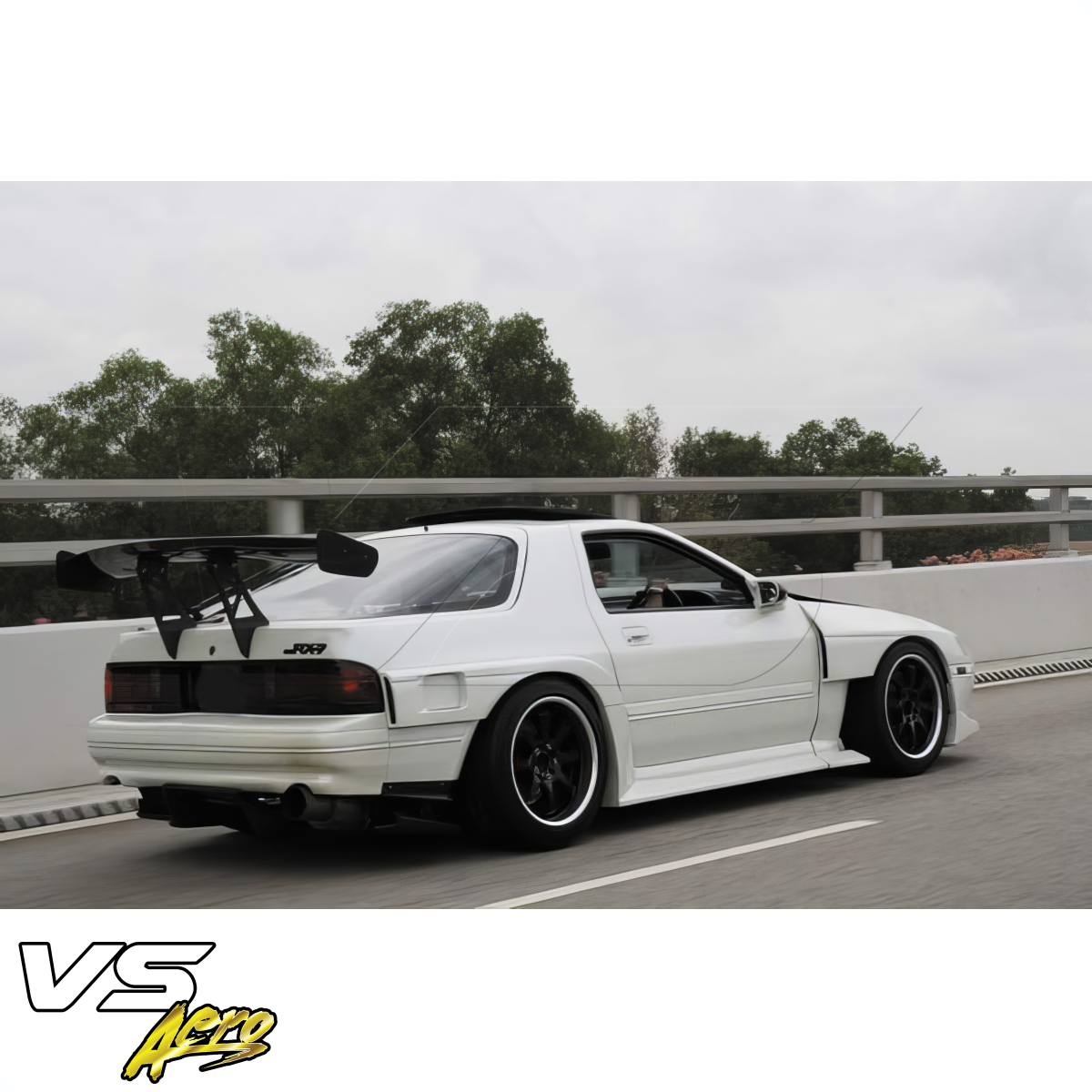 Modify your Mazda RX-7 1986 with our Exterior/Side Skirts - 