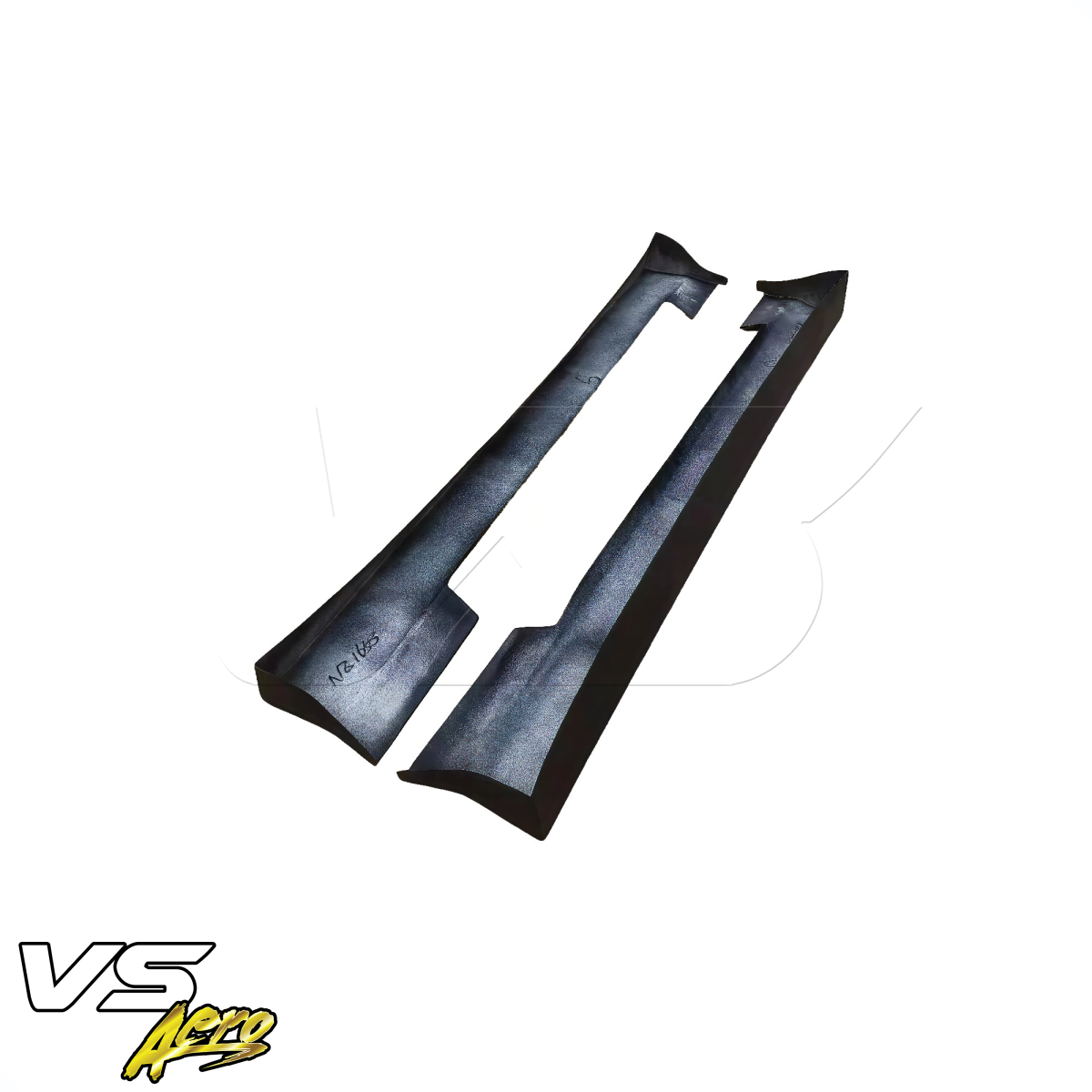 Modify your Nissan Skyline R31 1985 with our Exterior/Side Skirts - 