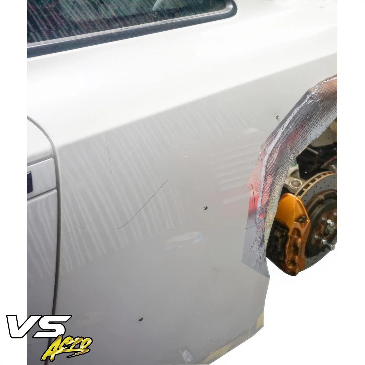 Modify your Nissan GT-R 2009 with our Exterior/Fenders - 4