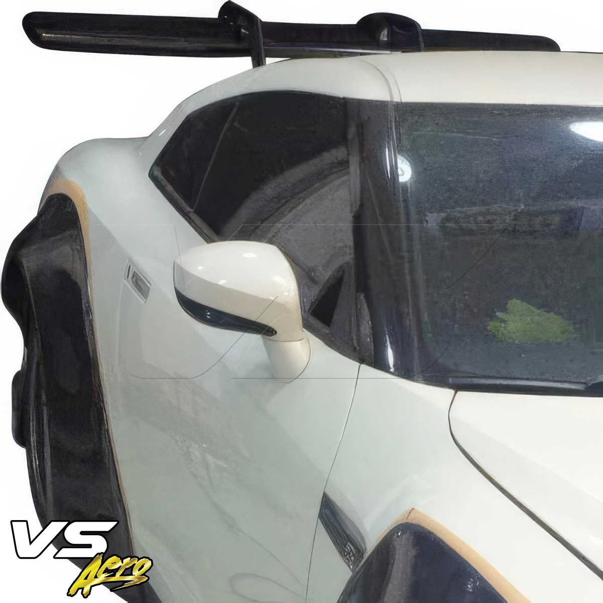 Modify your Nissan GT-R 2009 with our Exterior/Fenders - 10