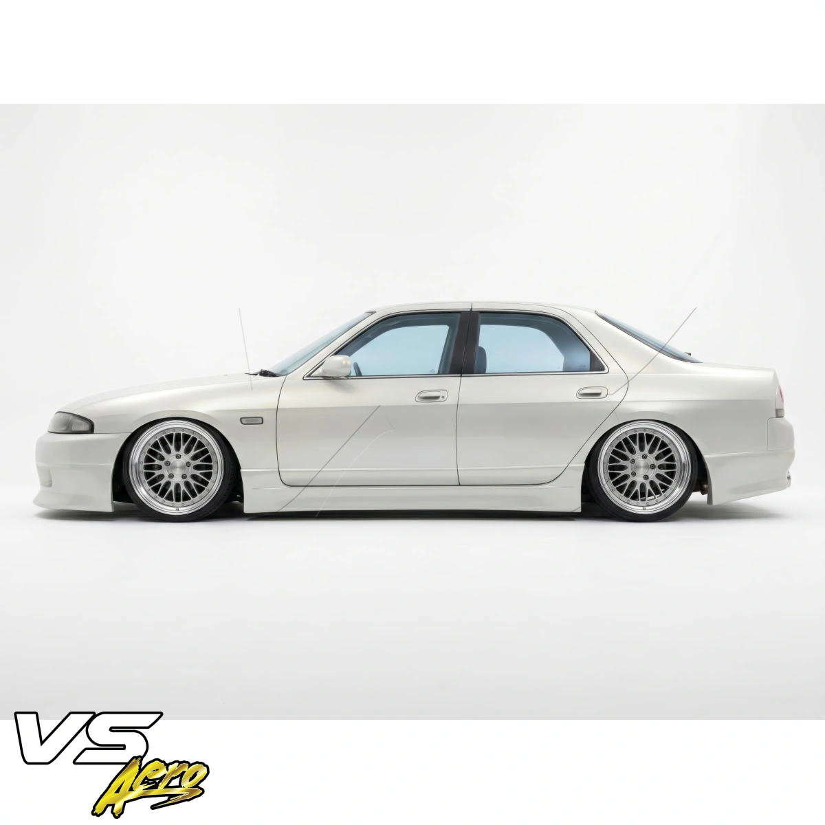 Modify your Nissan Skyline (R33) GTS 1993 with our Exterior/Complete Body Kits - 9