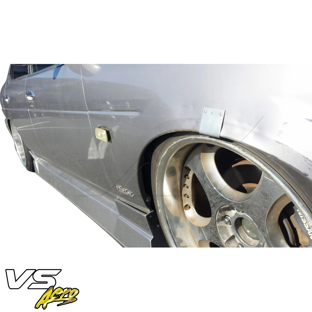 Modify your Nissan Laurel 1998 with our Exterior/Side Skirts - 30