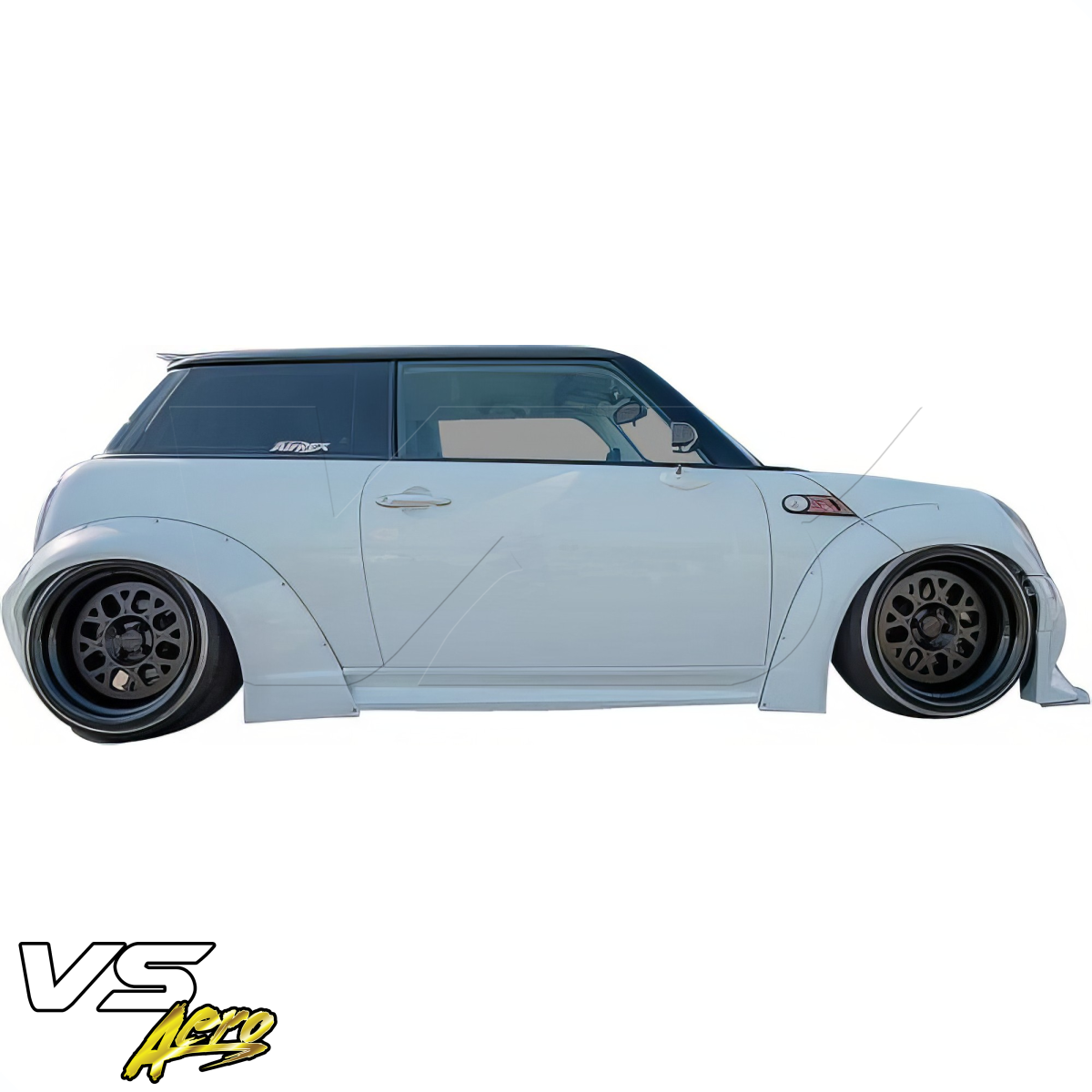 Modify your Mini Cooper 2007 with our Exterior/Side Skirts - 