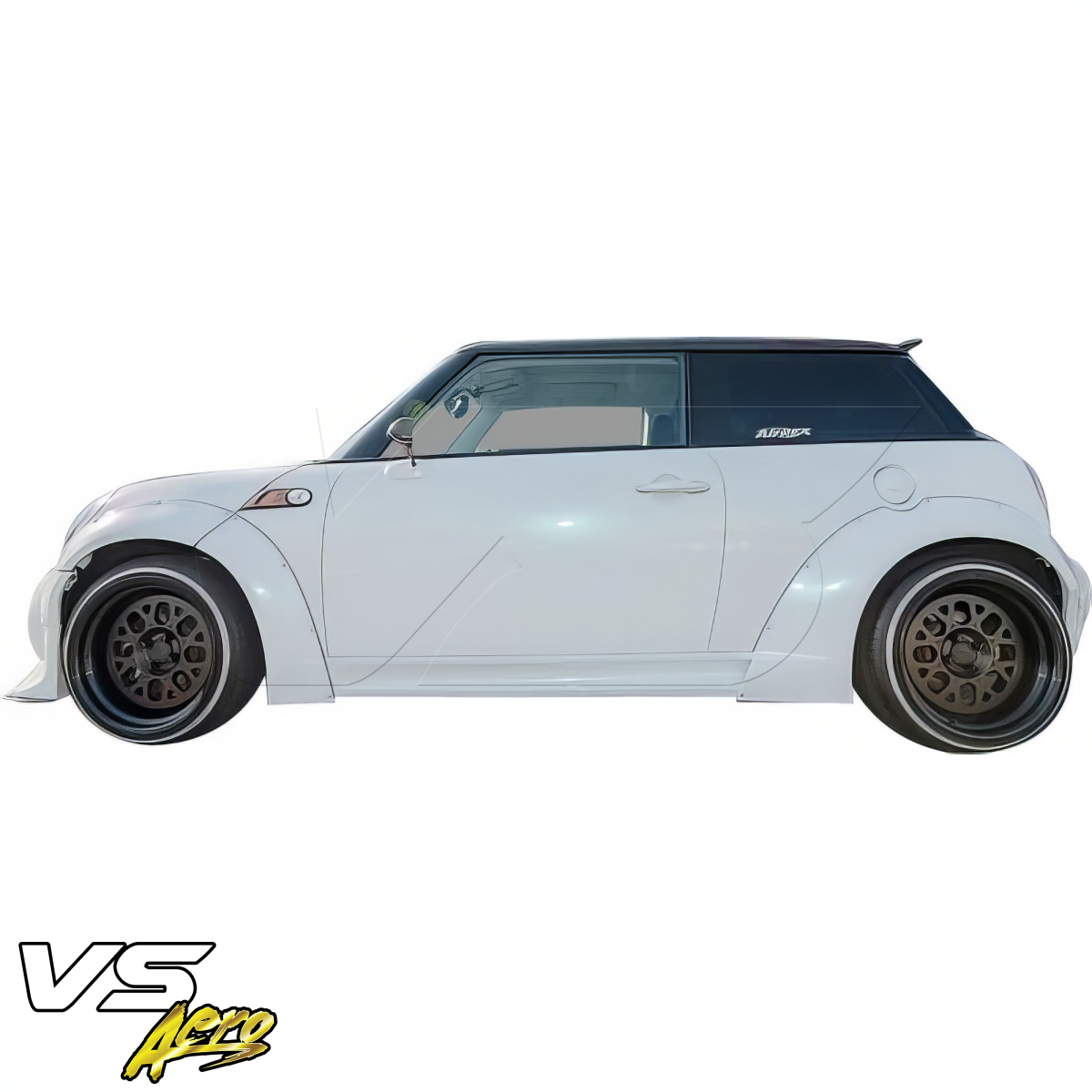 Modify your Mini Cooper 2007 with our Exterior/Side Skirts - 