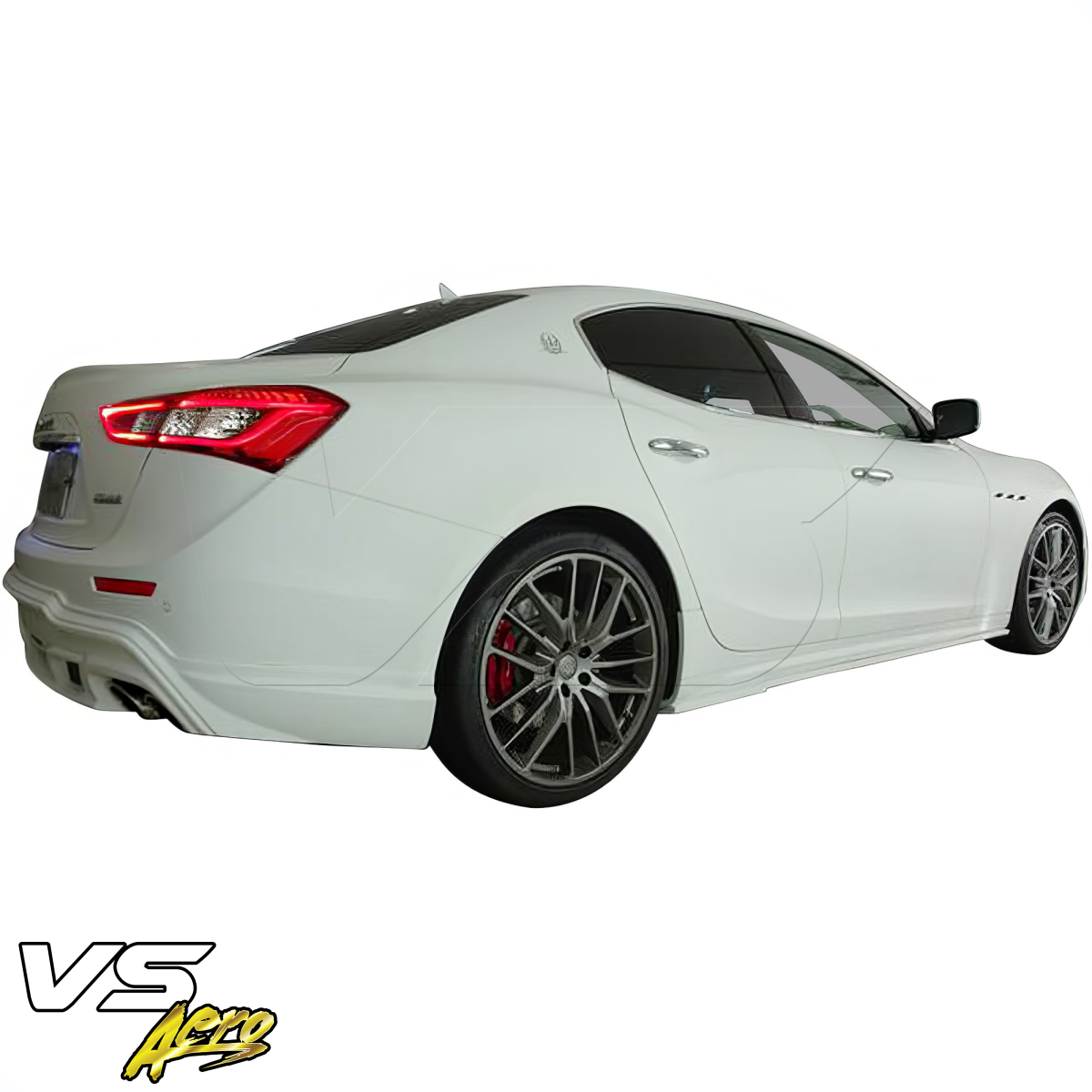 Modify your Maserati Ghibli 2013 with our Exterior/Side Skirts - 